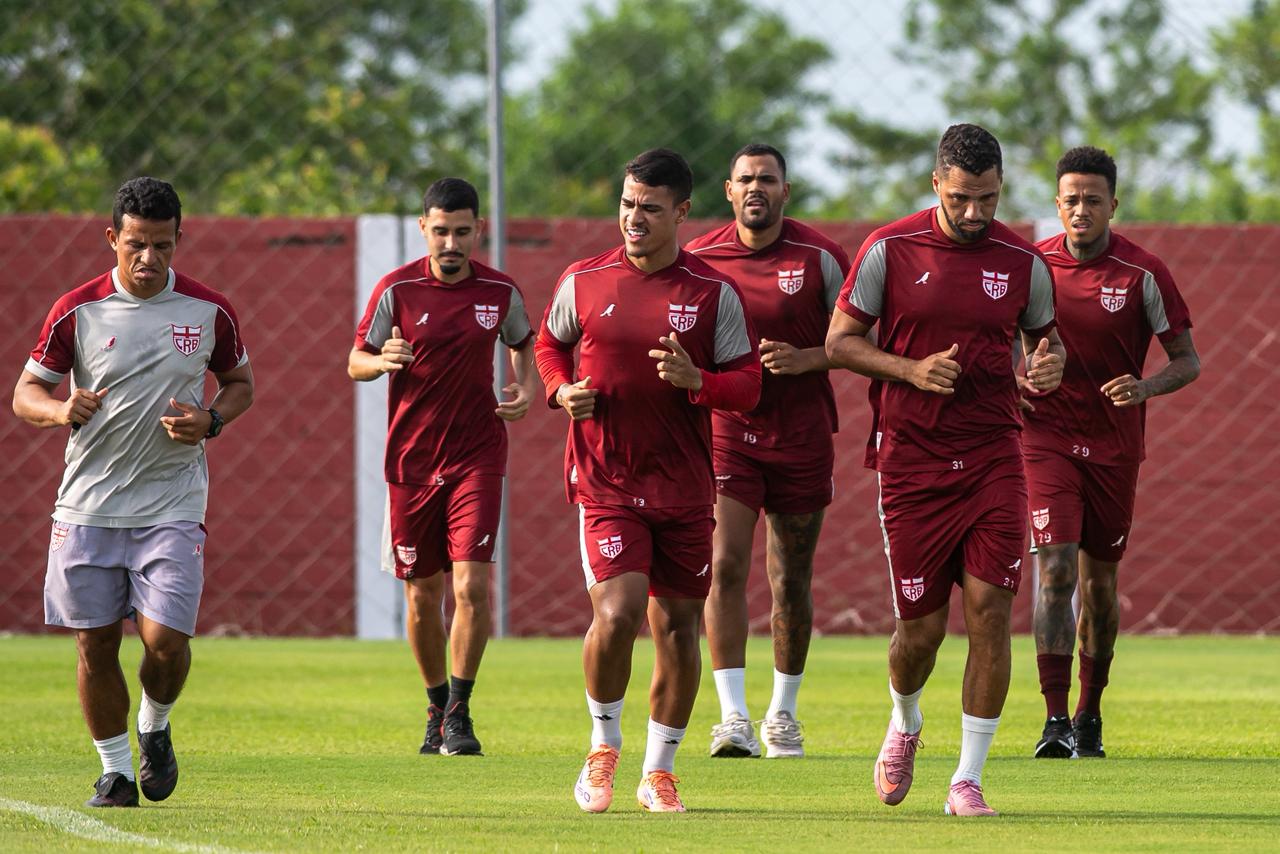 No CT Ninho do Galo, CRB inicia preparação para enfrentar o ASA pelo Nordestão