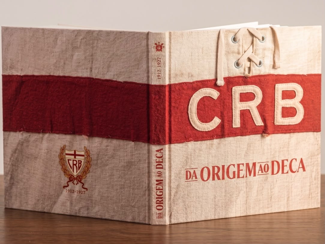 “Da Origem ao Deca”: livro em edição de colecionador ajudará a construir o Memorial do CRB